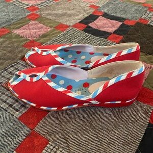 Lulu Guinness red striped peep toe flats 39/9 US